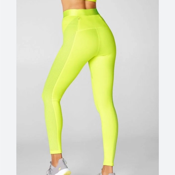 Fabletics Ultra High Waisted Seamless Sprint Leggings - Picture 2 of 6